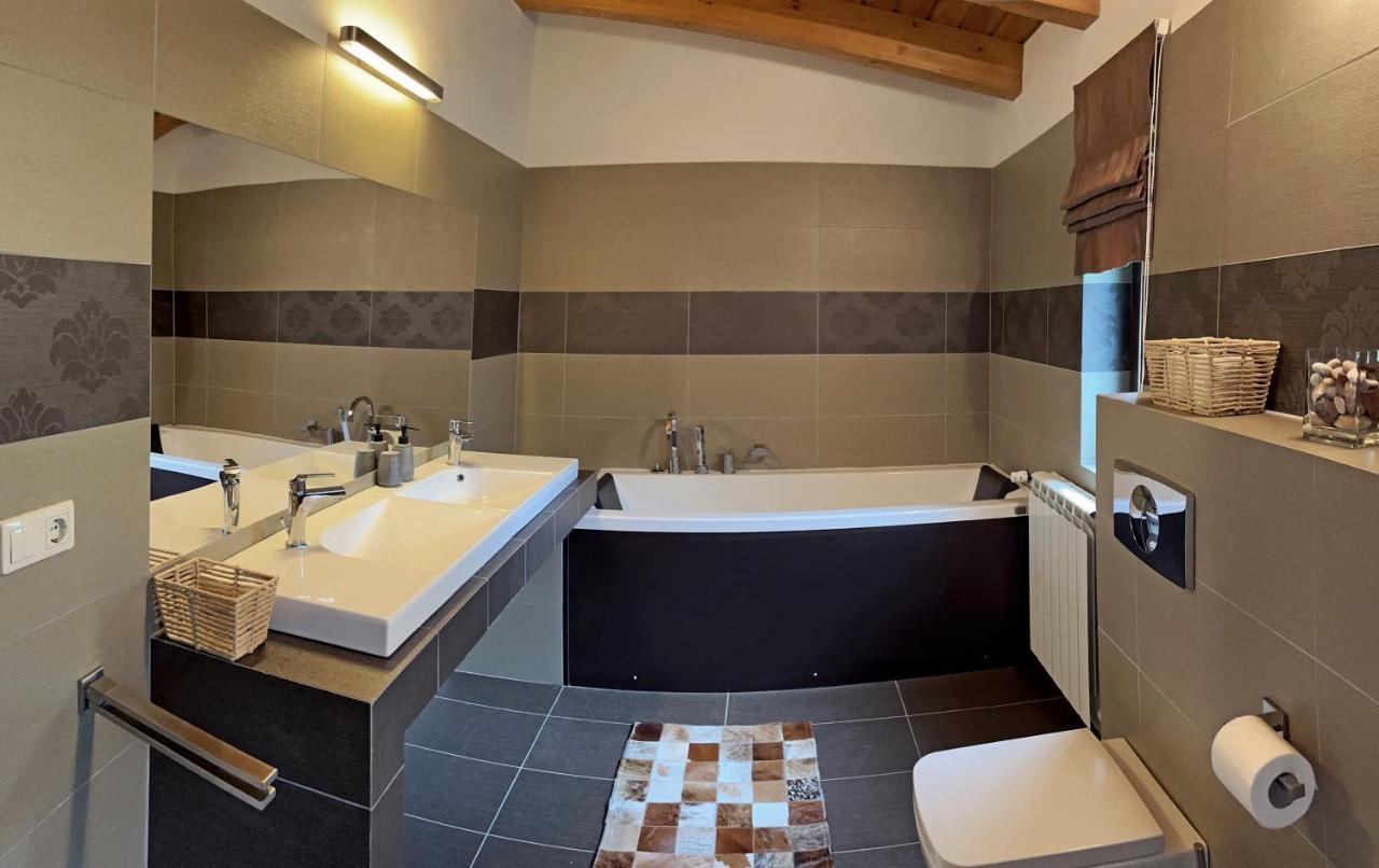 Bazalt Wellness Villa Harghita-Băi Eksteriør bilde